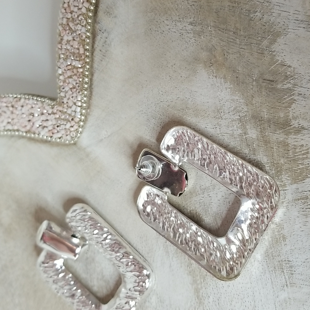 Womens Silver Retangle Shape Light Weight Earrings - Picture 2 of 5